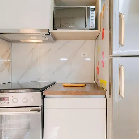 Minimalistic City Apartment, Vesta Philoxenia Daire