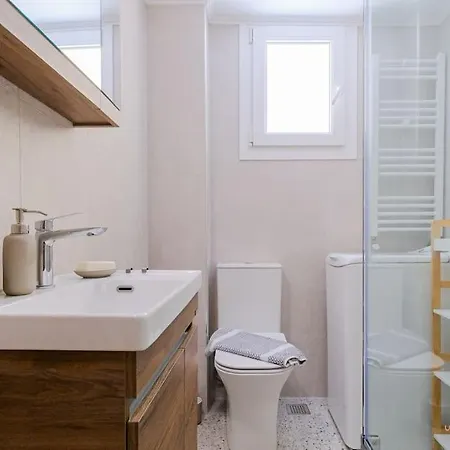 Minimalistic City Apartment, Vesta Philoxenia *
