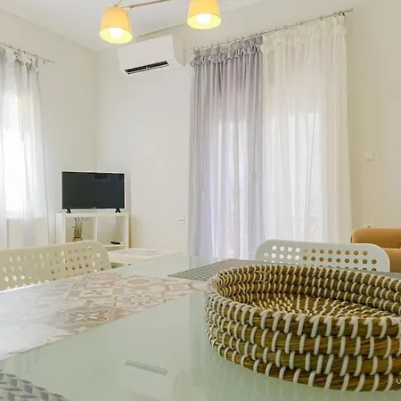 Minimalistic City Apartment, Vesta Philoxenia Daire Selanik